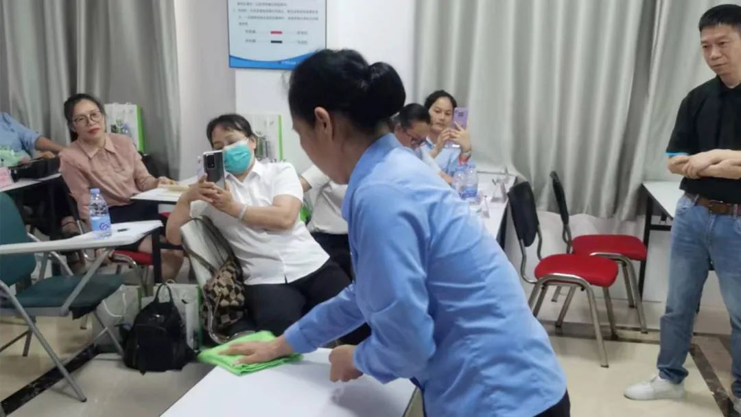 【活動(dòng)后記】讓保潔人工作更高效、更標(biāo)準(zhǔn)的方案分享會(huì)——南寧站