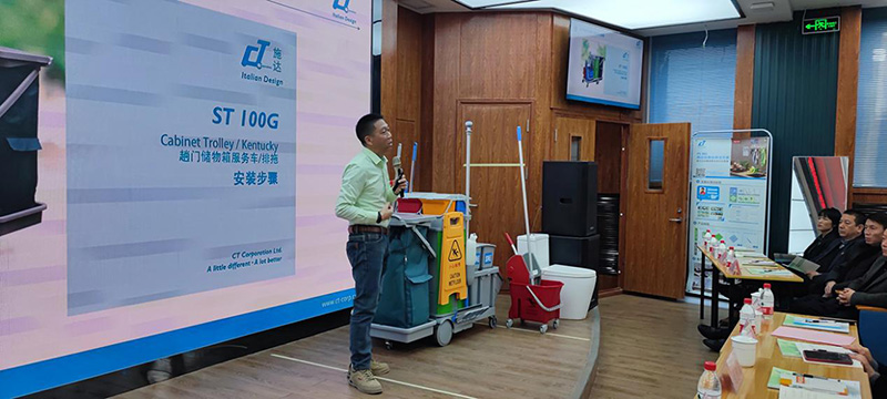 “施達(dá)公司向甘肅省人民醫(yī)院分享醫(yī)院保潔標(biāo)準(zhǔn)化的理念及落地案例的實踐經(jīng)驗