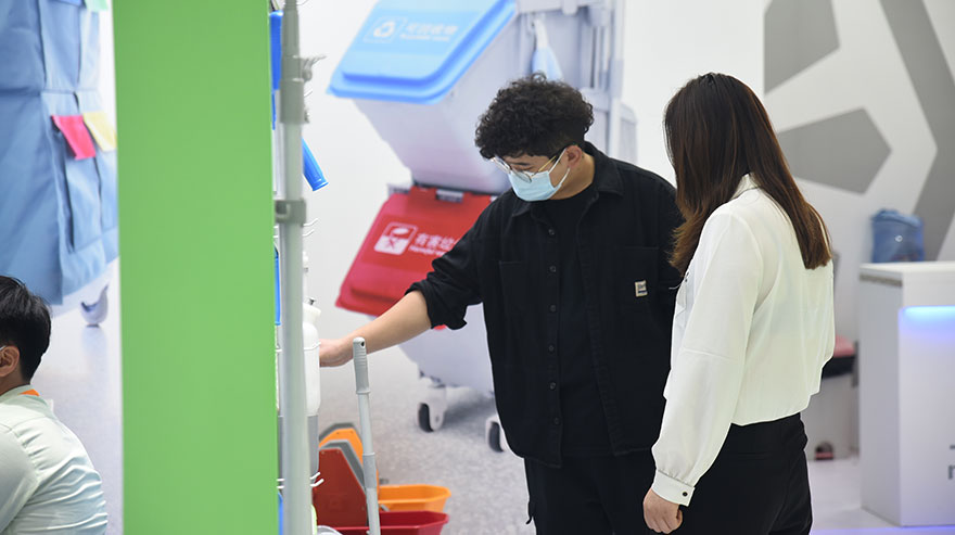 【花絮】第二十八屆廣州酒店用品展覽會(huì)正式開(kāi)幕，施達(dá)清潔設(shè)備閃亮登場(chǎng)